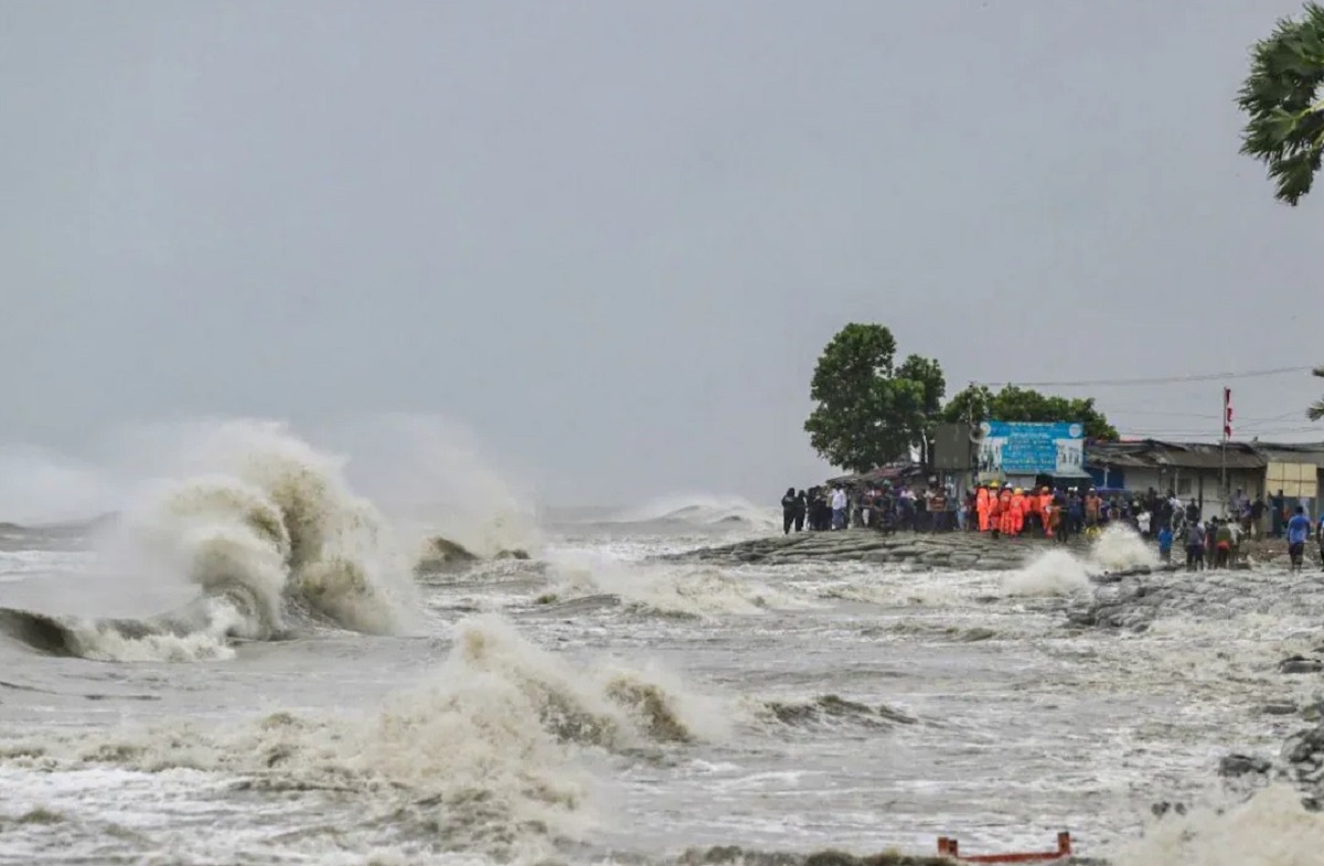 Cyclone Remal set to batter Assam; Government on high alert