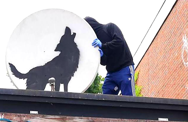 Shameless thief caught stealing new Banksy artwork an hour after unveiling