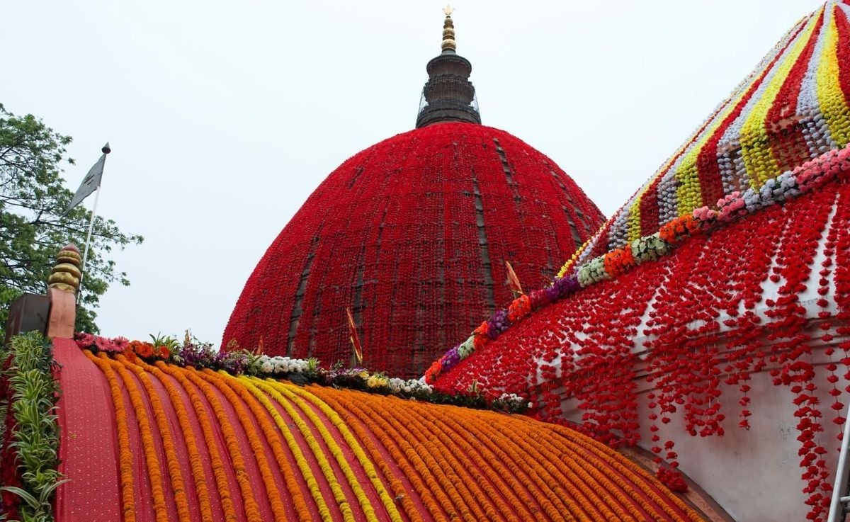 J&K Lt Governor Manoj Sinha visited the holy Kamakhya temple in Assam