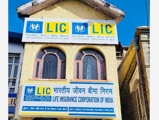 LIC shares gain over 5%: Clarification issued on takeover talks: IRDAI better positioned amid bancassurance concerns