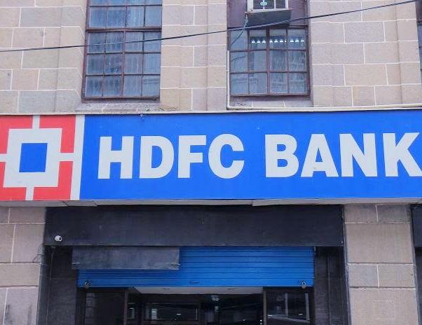 HDFC Bank shares gain 2% after big block deal; market cap crosses Rs 14 lakh crore