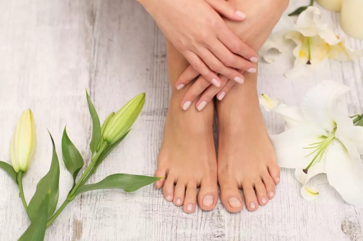 Take care of your nails & feet in some easy way